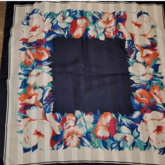 Large Floral Navy Printed Square Head Neck Scarf - Picture 2 of 4